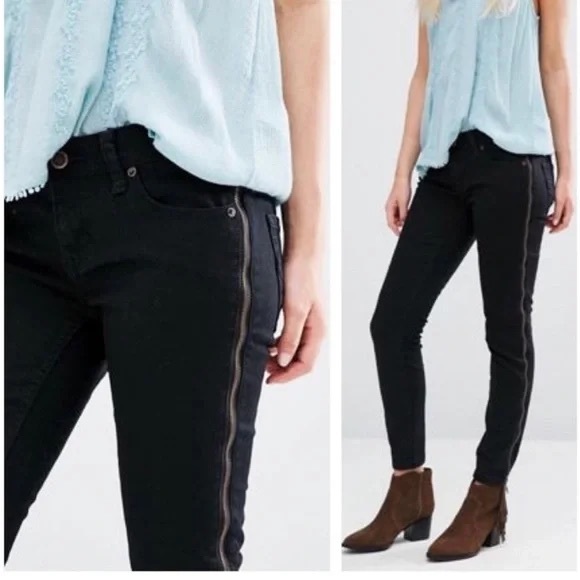 Free People Levon Zipper Black Jeans 28 NWT - Picture 1 of 4